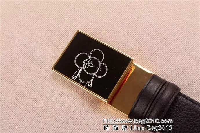 路易威登LV 太陽花專櫃同步更新 專櫃原版LV鋼扣 雙面原版荔枝紋牛皮 男士皮帶  xfp1238